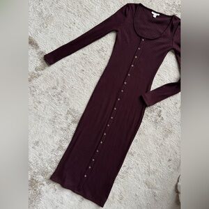 TOPSHOP Elegant Burgundy Ribbed Maxi Dress